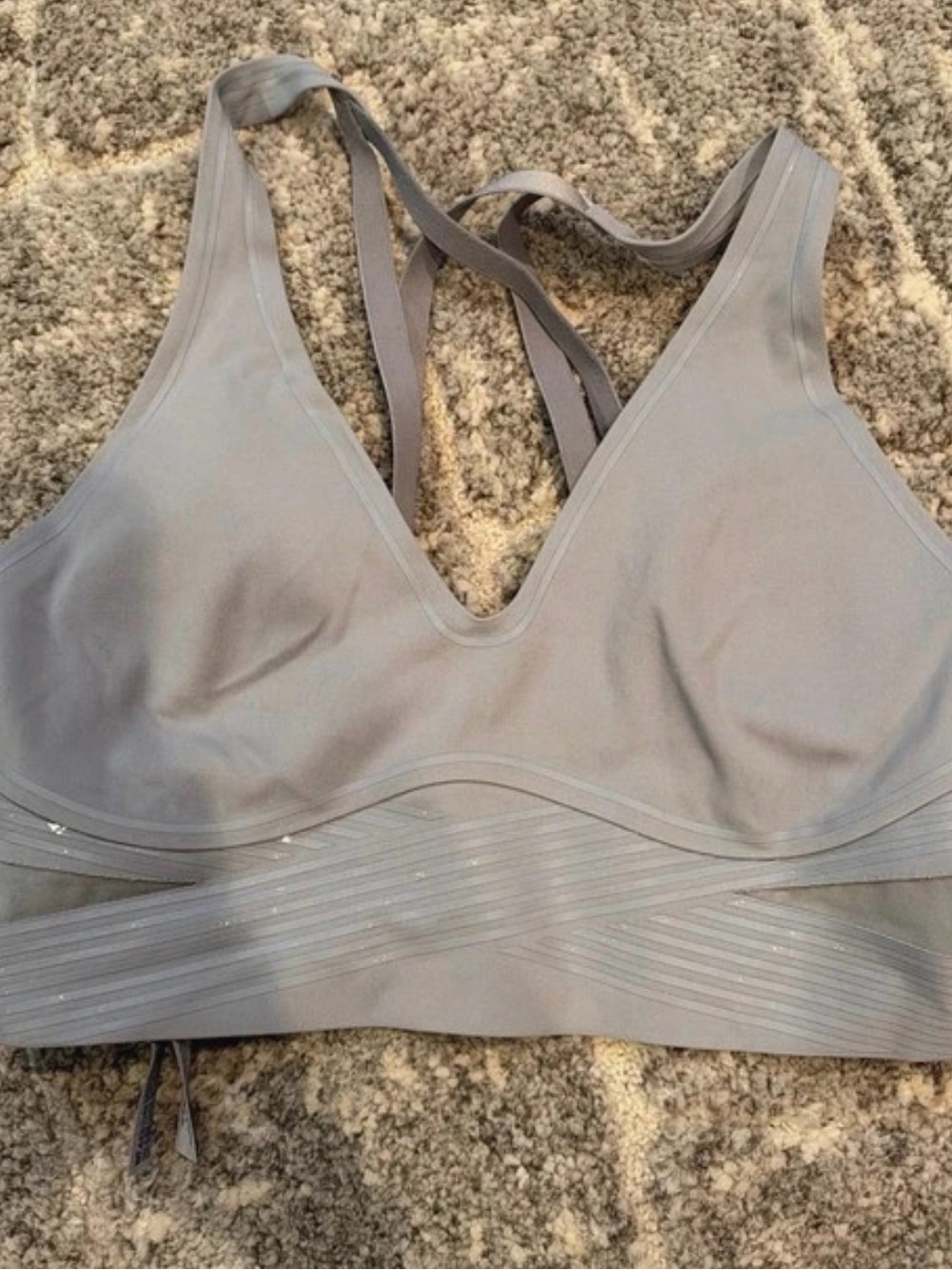 PINK Victoria's Secret Gray Seamless V‑Neck Strappy Sports Bra